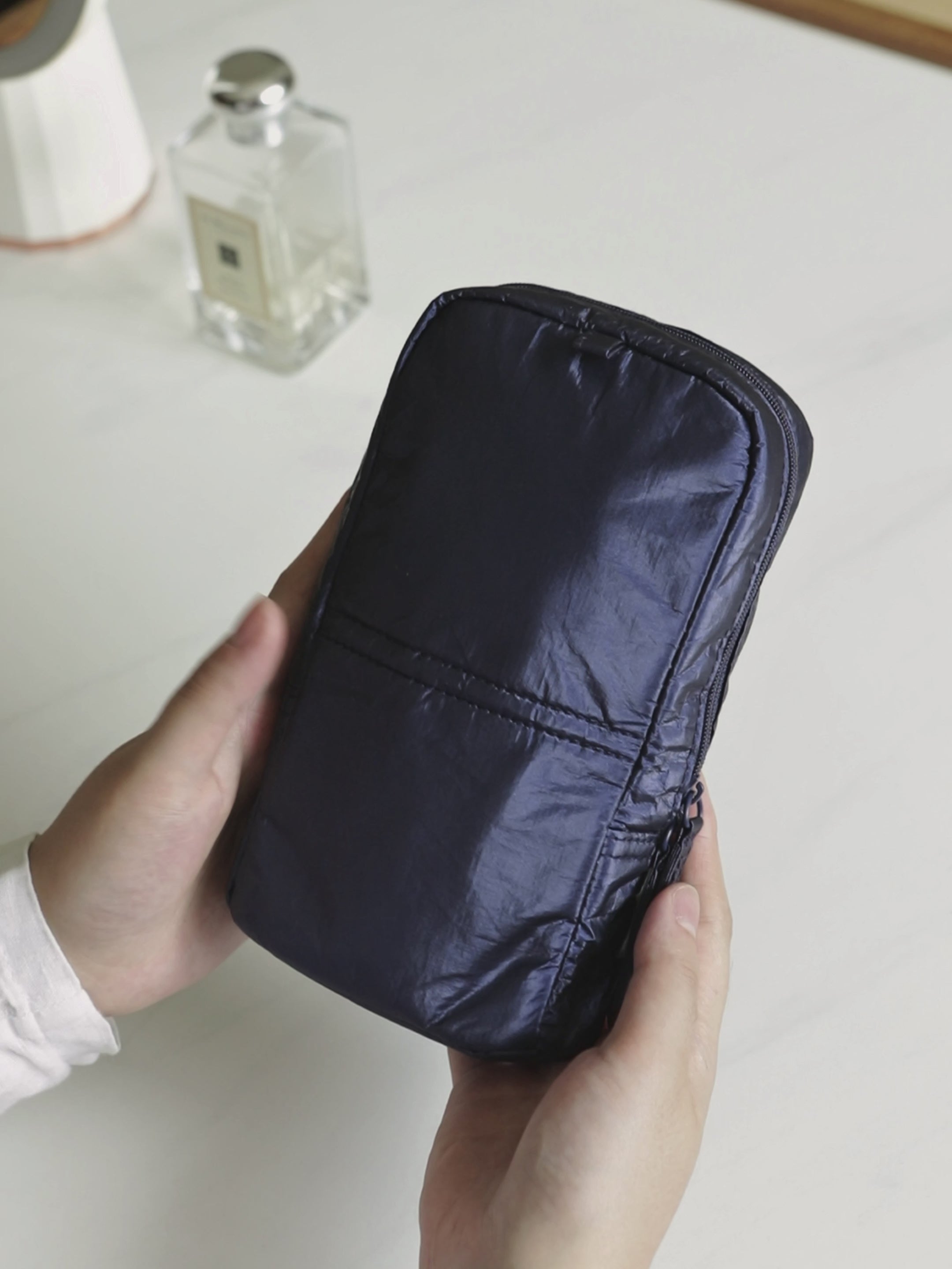 Tyvek Banana-shaped Brush Pouch